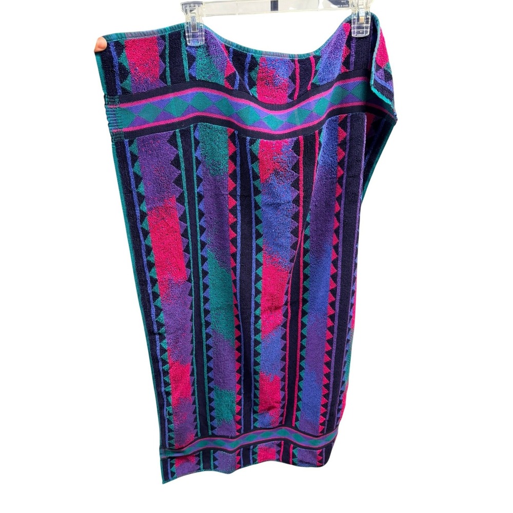 Vintage 1980's Fieldcrest Retro Southwestern Aztec-Style Geometric Bath Towel